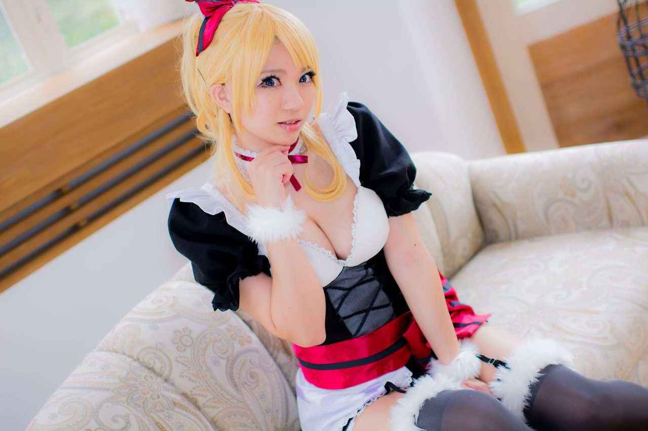 Eri Ayase  Cosplay By Satsuki Michiko