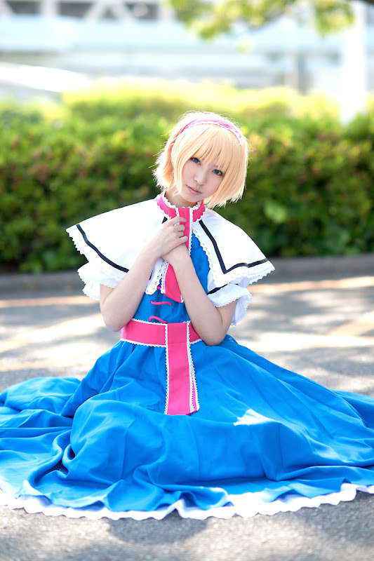 Alice Margatroid  By Rinami.