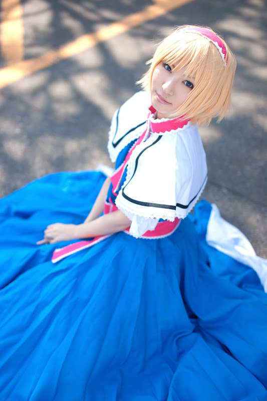 Alice Margatroid  By Rinami.